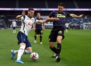 关于多队向热刺询问租借摩尔事宜，流浪者是球员热门下家的信息