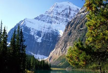 巴萨将签约西班牙人门将加西亚，球员代表已抵达巴萨体育城的简单介绍