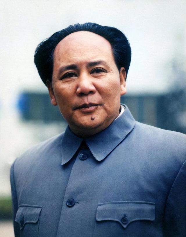 亚美体育平台-赤焰军团迎战金鹰特攻，率先晋级，现场掌声雷动