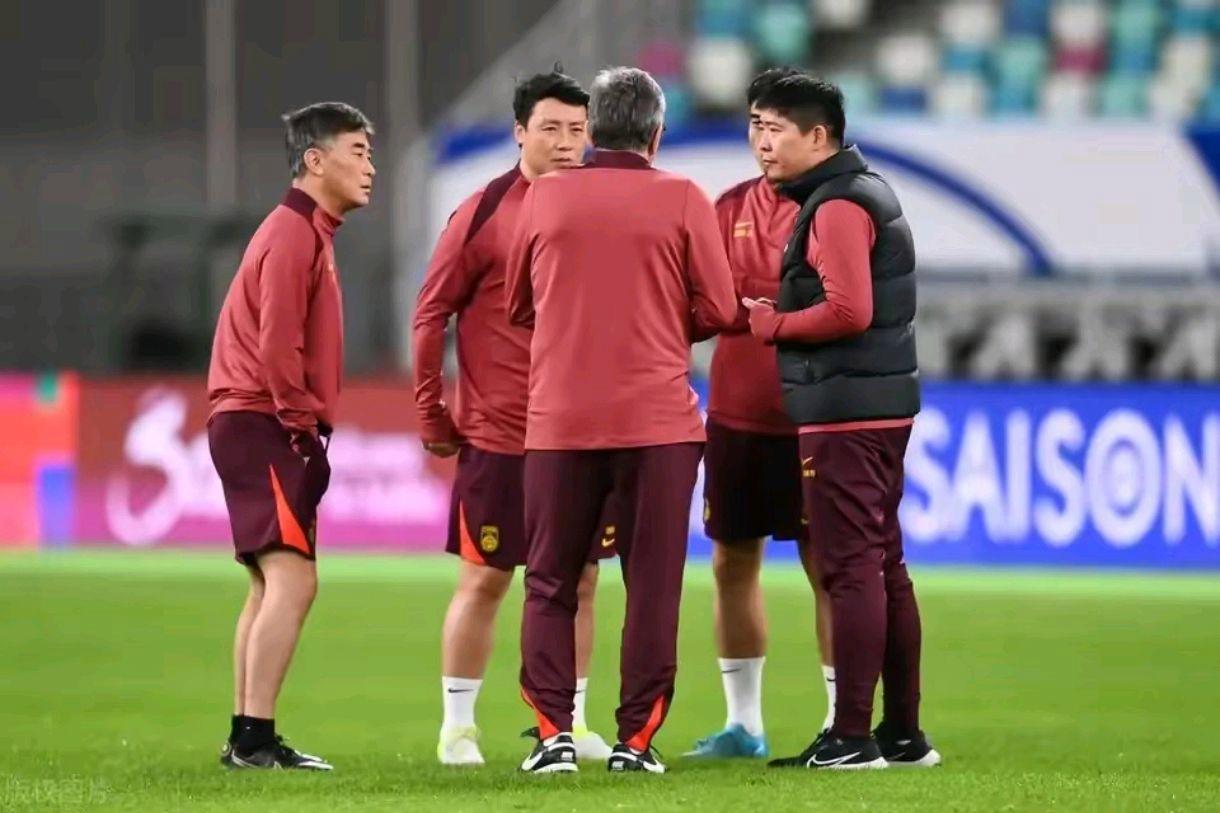 亚美体育平台-关于国足在下行区惯性滑动三观察点充满矛盾的信息