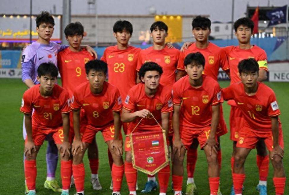 关于东亚杯-中国香港男足0-2韩国遭两连败末轮对阵国足的信息
