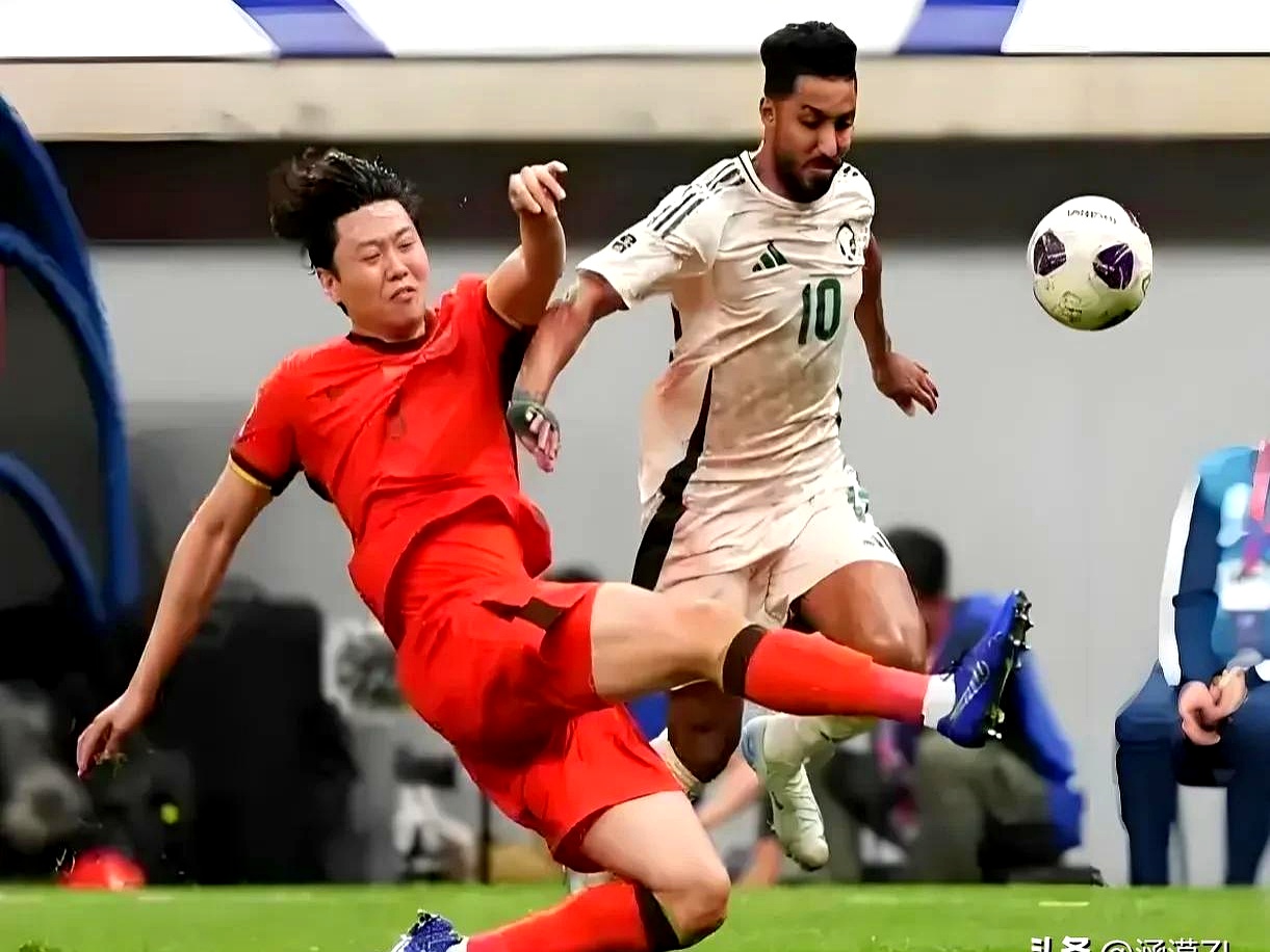 包含媒体人：高准翼能否踢下届世预赛不好说，韦世豪也差不多了的词条