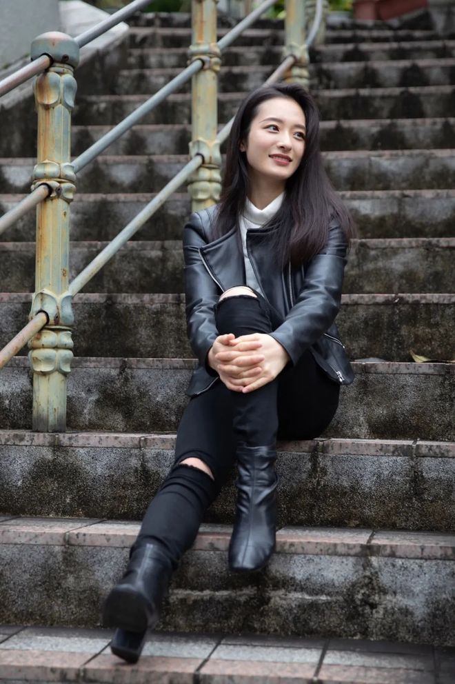 瑞士女足惊艳登场，夺得热身赛冠军成绩斐然